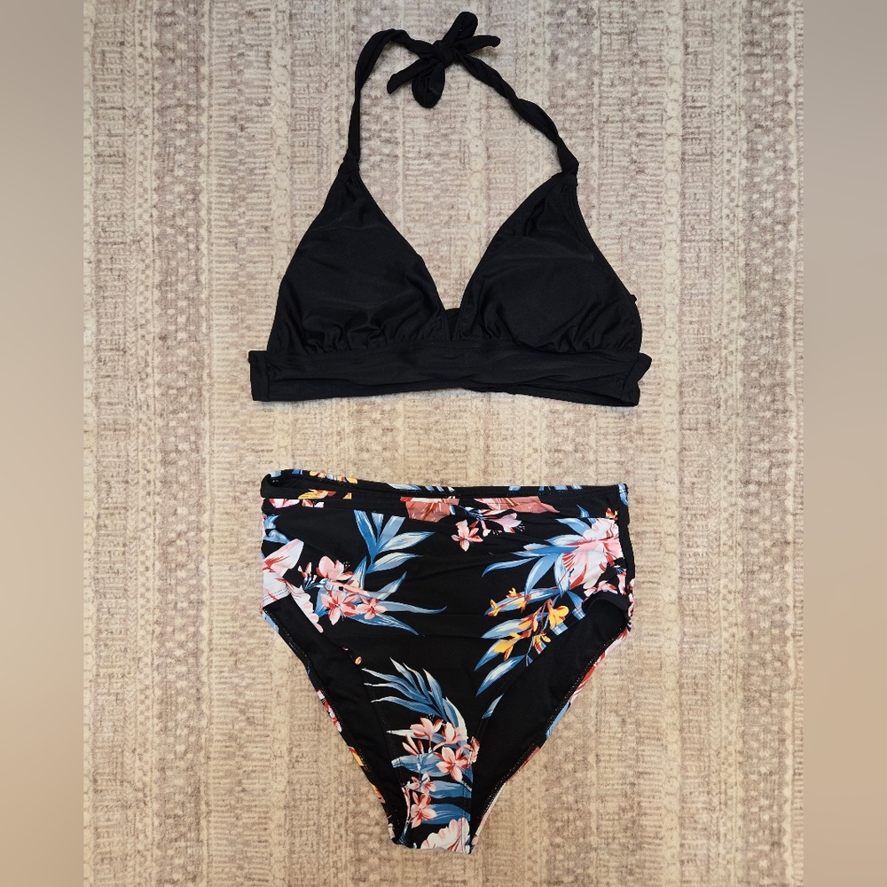 NWT Cupshe Black Bikini Halter Top & High Waisted Floral Bikini Bottoms, Medium